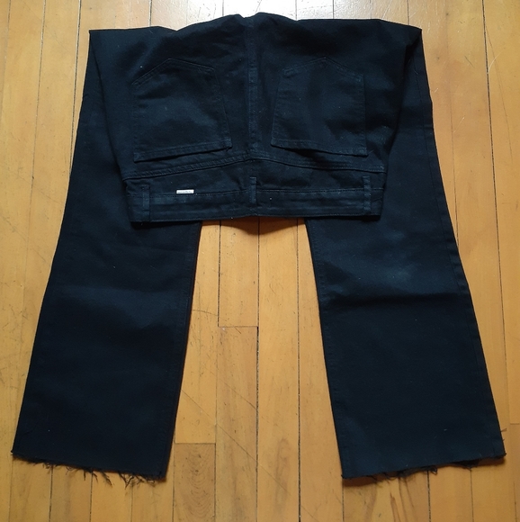 SALE 😯 NWOT black jeans - Picture 2 of 3